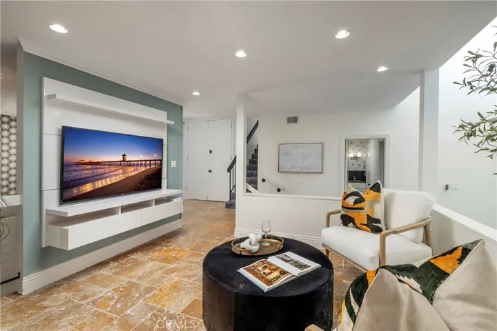 16542 Wanderer Lane, Huntington Beach, California 92649