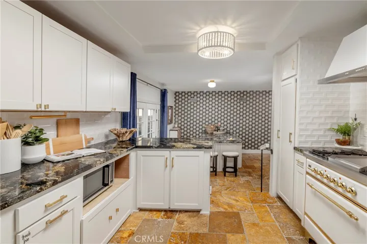 16542 Wanderer Lane, Huntington Beach, California 92649