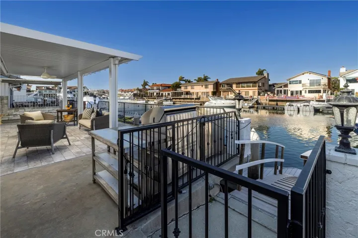 16542 Wanderer Lane, Huntington Beach, California 92649