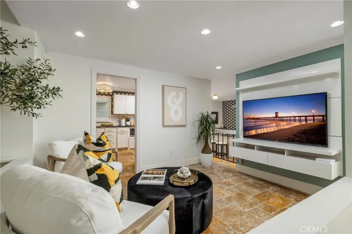 16542 Wanderer Lane, Huntington Beach, California 92649