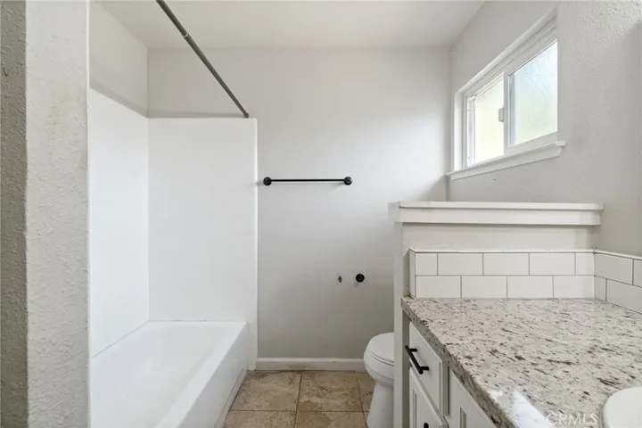 2713 Holiday Way, Madera, California 93637