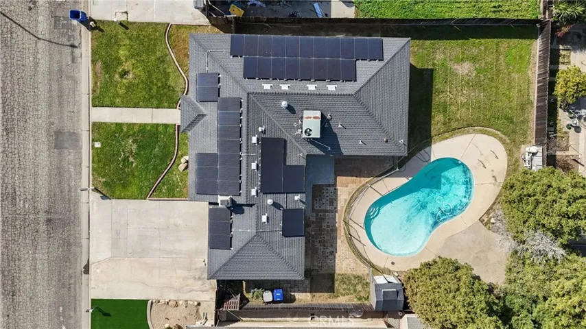 2713 Holiday Way, Madera, California 93637