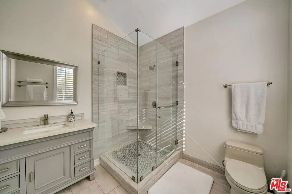 24823 Alexandra Court, Calabasas, California 91302 home-pic-29