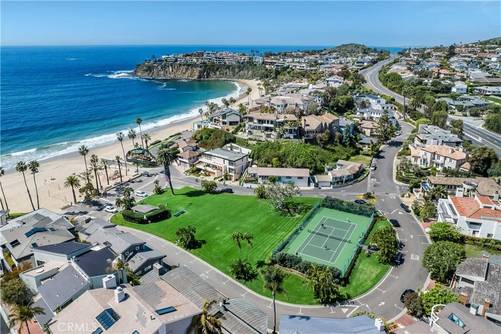 74 Emerald Bay, Laguna Beach, California 92651 home-pic-16