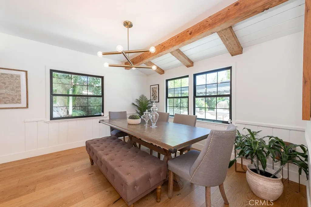 6164 Fenwood Avenue, Woodland Hills, California 91367 home-pic-13