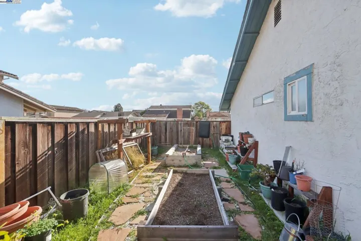 36458 Spruce St, Newark, California 94560