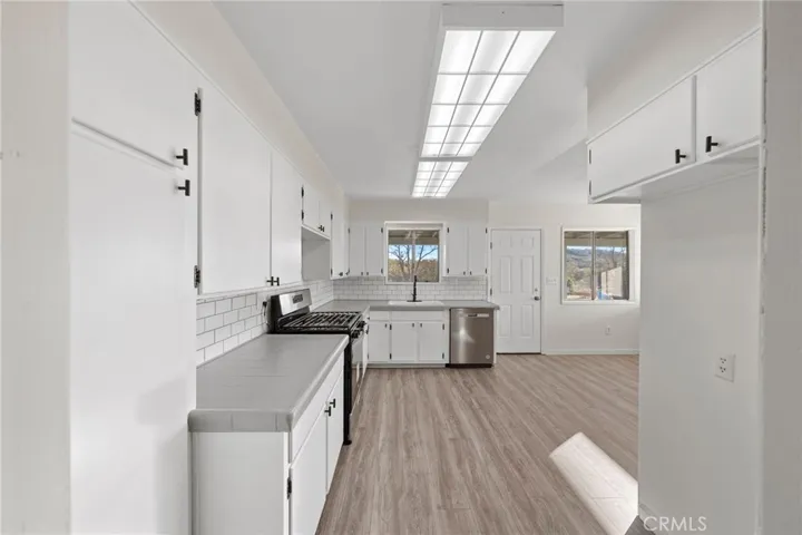 main house kitchen