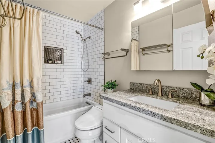 Primary Bathroom - 1201 N Mosswood Anaheim Hills Ca 92807
