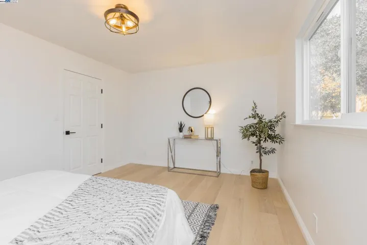 17007 High Pine Way, Castro Valley, California 94546