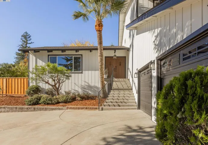 17007 High Pine Way, Castro Valley, California 94546