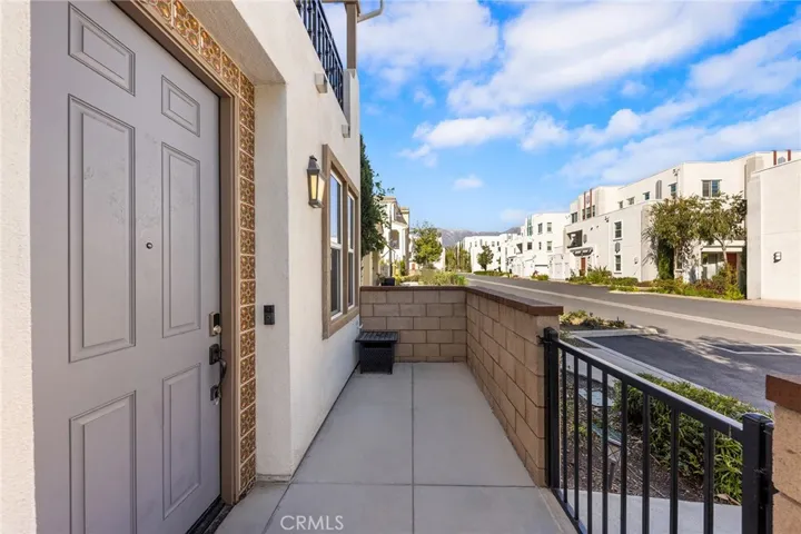 158 Macintosh Way, Upland, California 91786