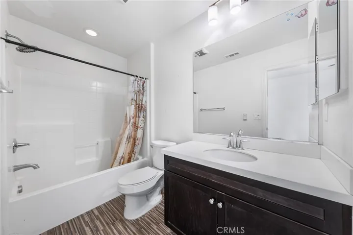 158 Macintosh Way, Upland, California 91786