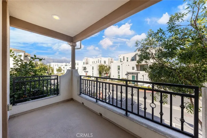 158 Macintosh Way, Upland, California 91786