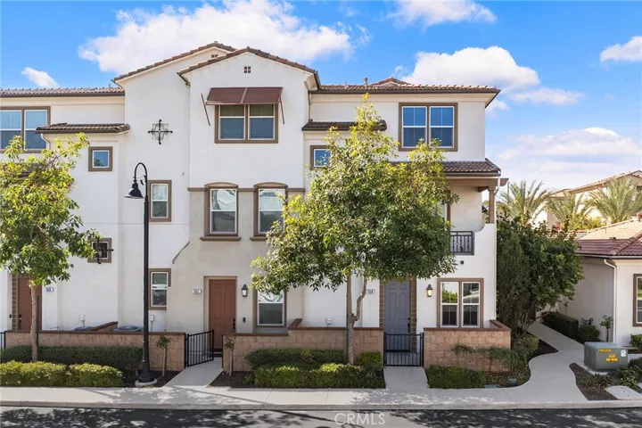 158 Macintosh Way, Upland, California 91786