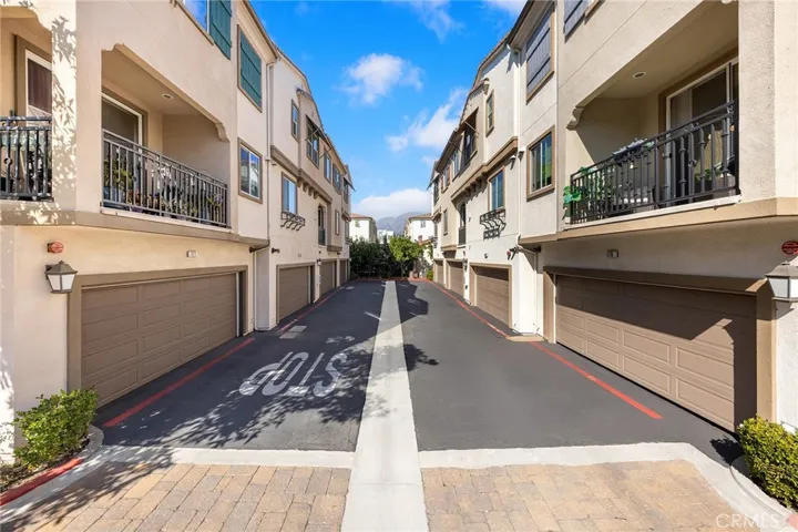 158 Macintosh Way, Upland, California 91786