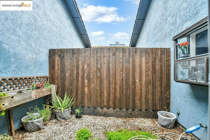 7221 Village Green 125, Stockton, California 95210
