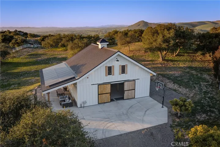 1550 Dale Avenue, Arroyo Grande, California 93420