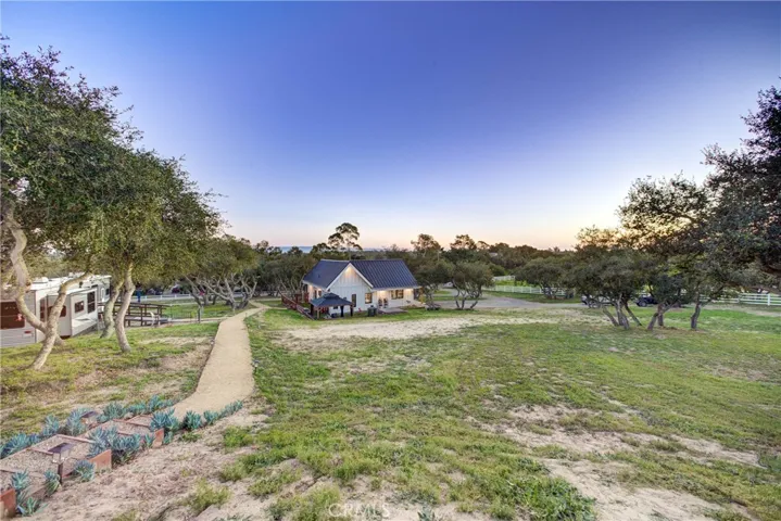 1550 Dale Avenue, Arroyo Grande, California 93420