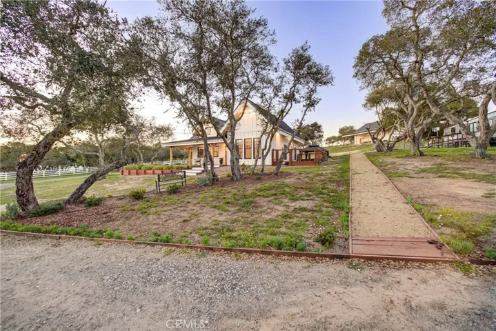 1550 Dale Avenue, Arroyo Grande, California 93420