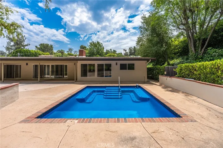 20217 Wells Drive, Woodland Hills, California 91364