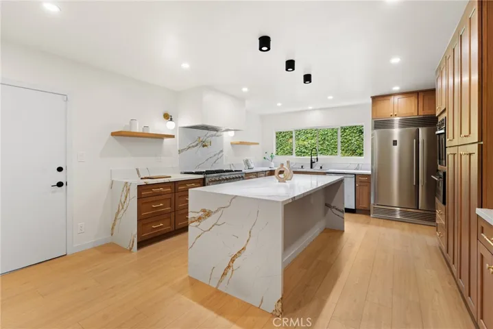 20217 Wells Drive, Woodland Hills, California 91364
