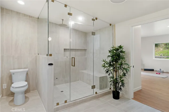 20217 Wells Drive, Woodland Hills, California 91364