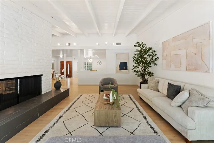 20217 Wells Drive, Woodland Hills, California 91364