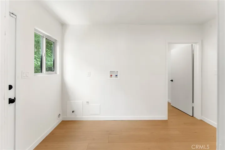 20217 Wells Drive, Woodland Hills, California 91364
