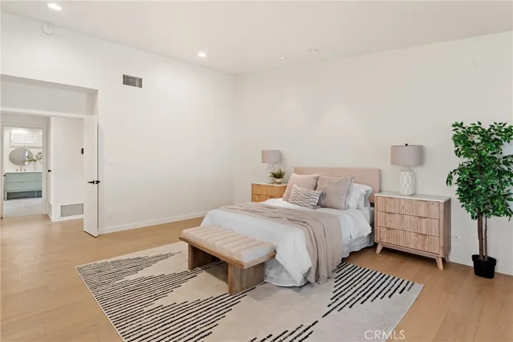 20217 Wells Drive, Woodland Hills, California 91364