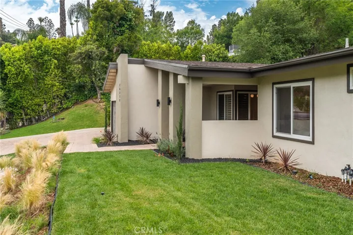 20217 Wells Drive, Woodland Hills, California 91364