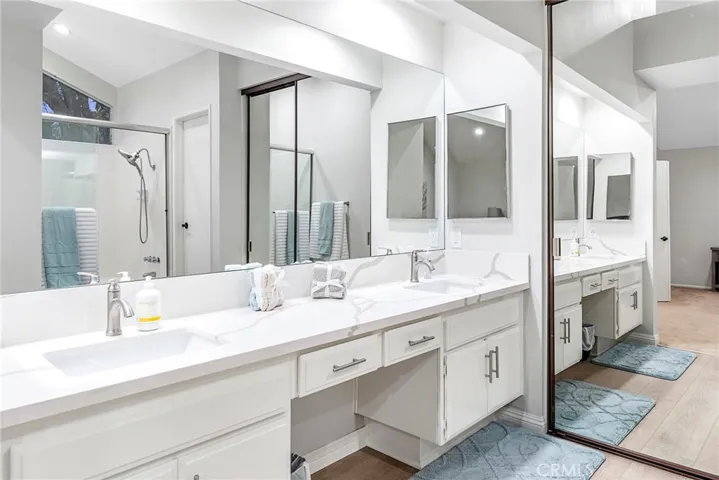 13 W Glorieta, Irvine, California 92620