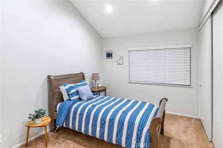 13 W Glorieta, Irvine, California 92620