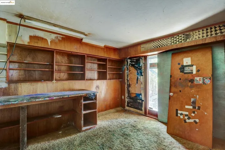 41 Hemlock Ln, Oakland, California 94611