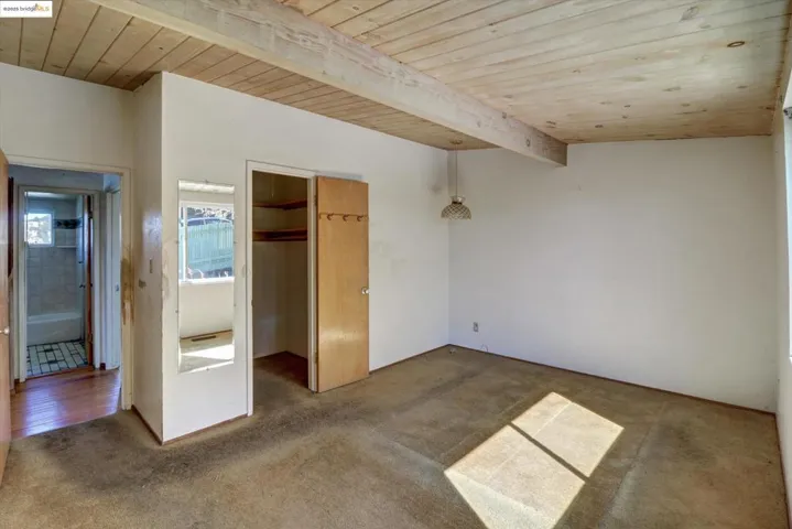 41 Hemlock Ln, Oakland, California 94611