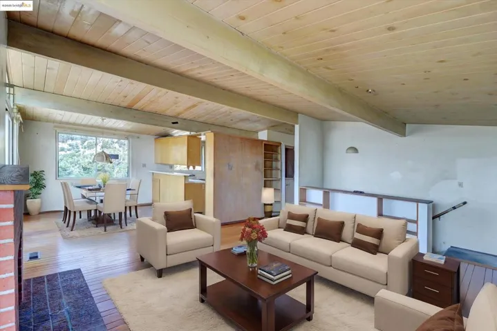 41 Hemlock Ln, Oakland, California 94611