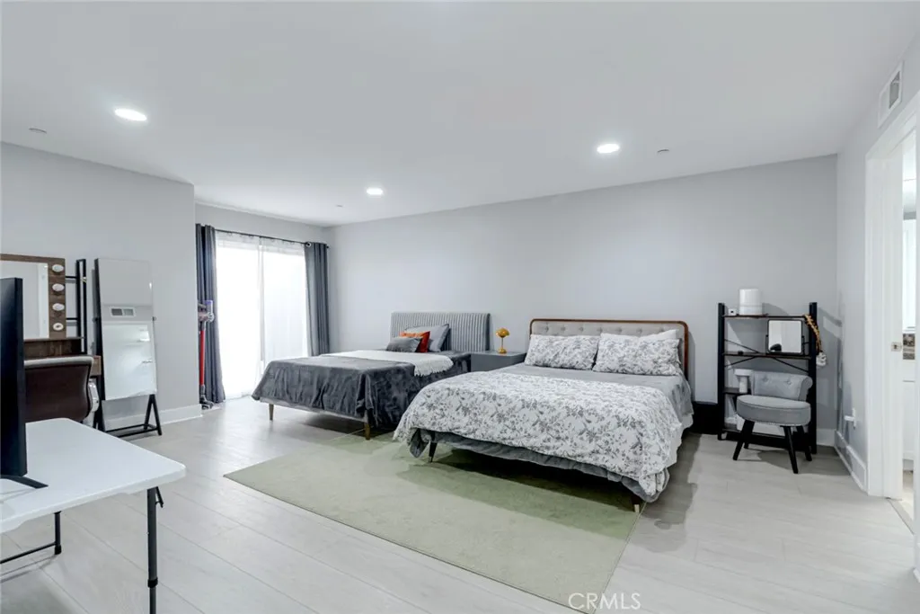 7249 Franklin Avenue 205, Hollywood Hills, California 90046 home-pic-18