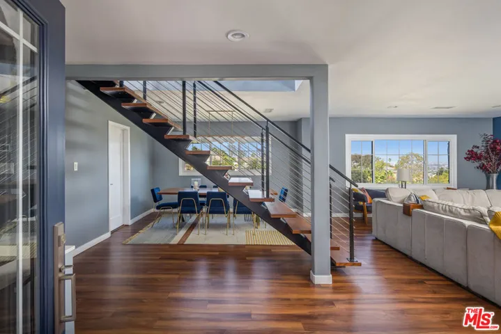 3887 Mount Vernon Drive, View Park, California 90008