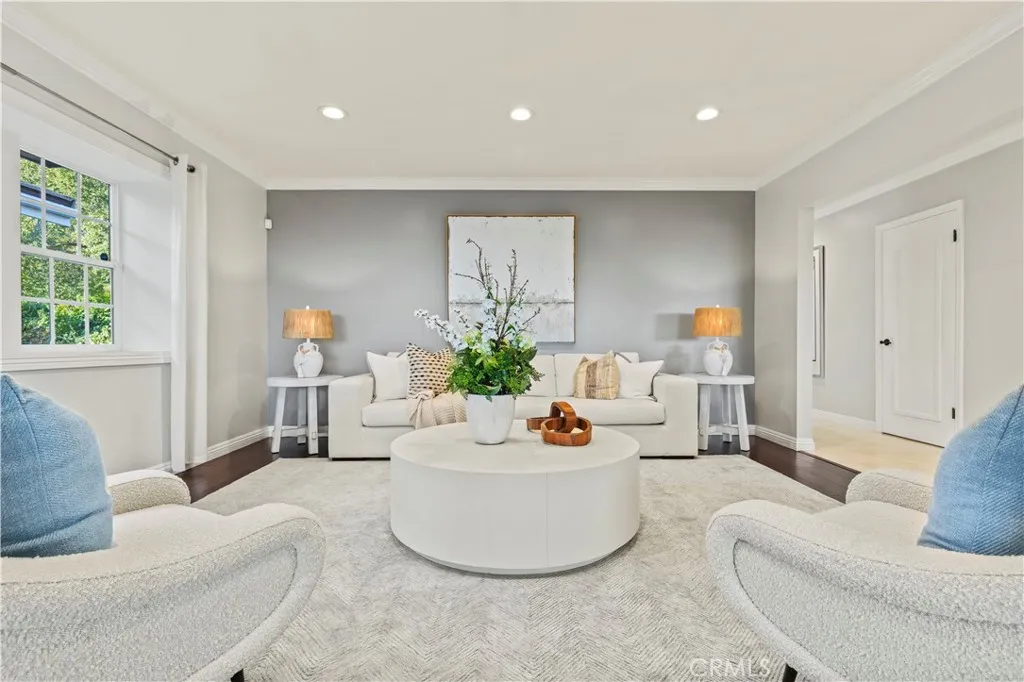 5386 Harter Lane, La Canada Flintridge, California 91011 home-pic-10