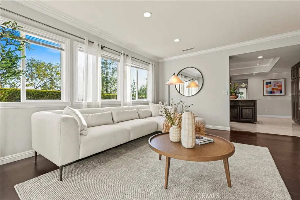 5386 Harter Lane, La Canada Flintridge, California 91011 home-pic-7