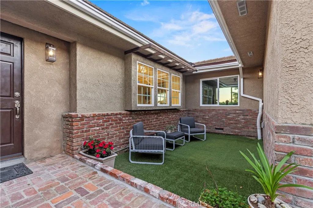 5386 Harter Lane, La Canada Flintridge, California 91011 home-pic-46