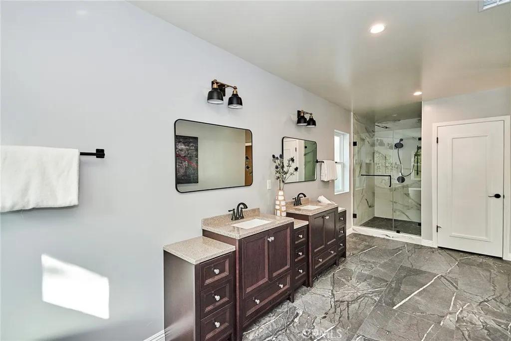 5386 Harter Lane, La Canada Flintridge, California 91011 home-pic-25