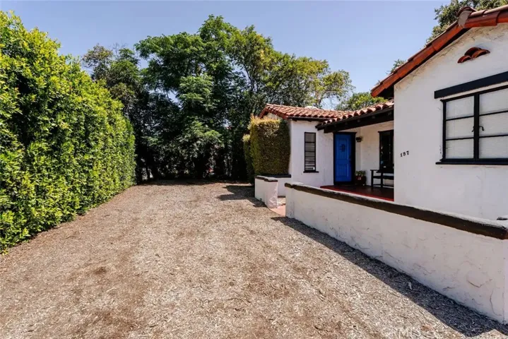 1574 N Orange Grove Avenue, Pomona, California 91767