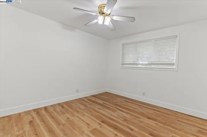 Upstairs bedroom. Upstages.