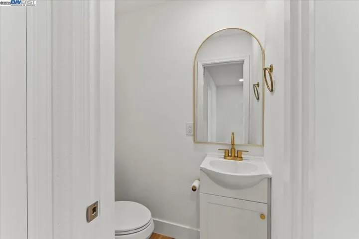 Down stairs fully remodeled half Bath