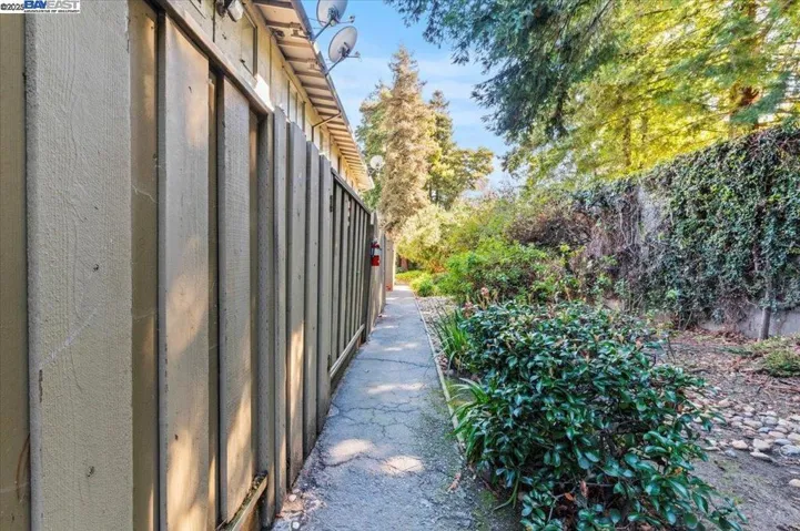 Rear walkway