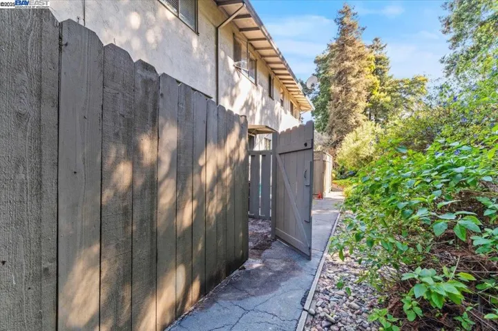 Rear Walkway