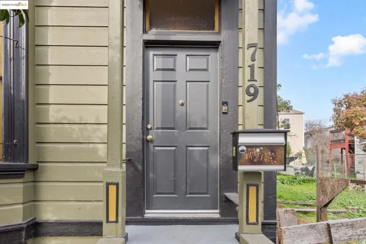 719 Chester St, Oakland, California 94607
