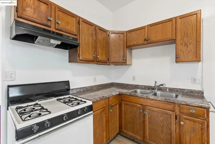 719 Chester St, Oakland, California 94607