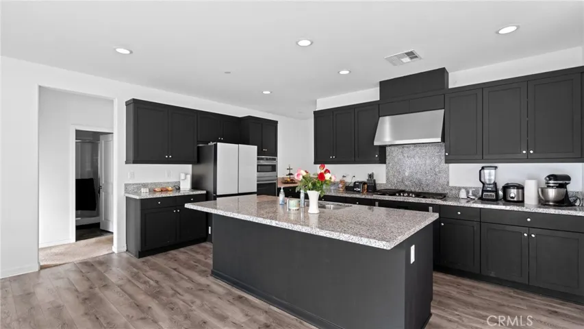31447 Settlers Road, Winchester, California 92596