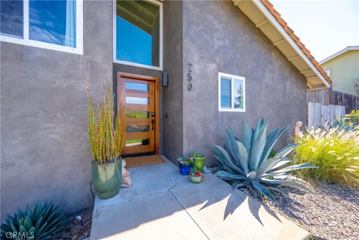 250 Stagecoach Road, Arroyo Grande, California 93420